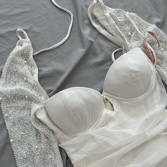 Oh Polly St Germain Dress - Picture 2 of 2